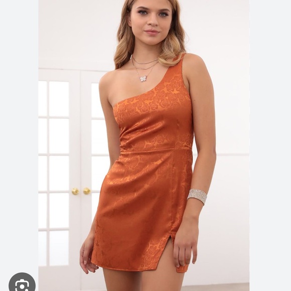 Lucy In The Sky Satin Rose Jacquard One Shoulder Knot Back Mini Dress in Rust M - Picture 2 of 16